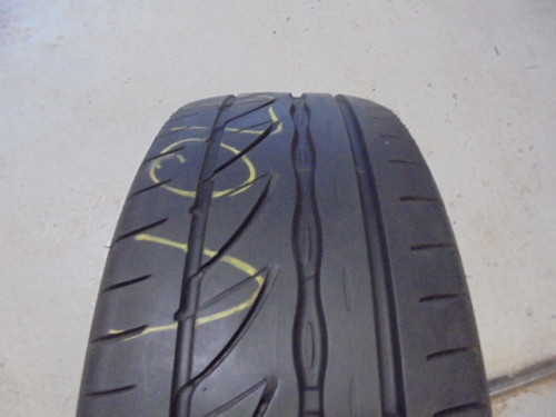 Bridgestone RE002 guma
