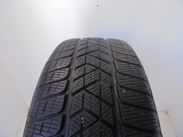 Pirelli Scorpion Winter guma