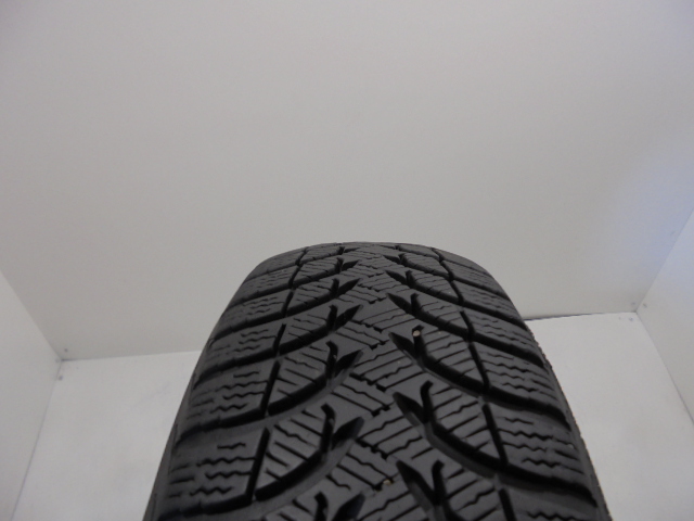 Michelin Alpin A4 guma