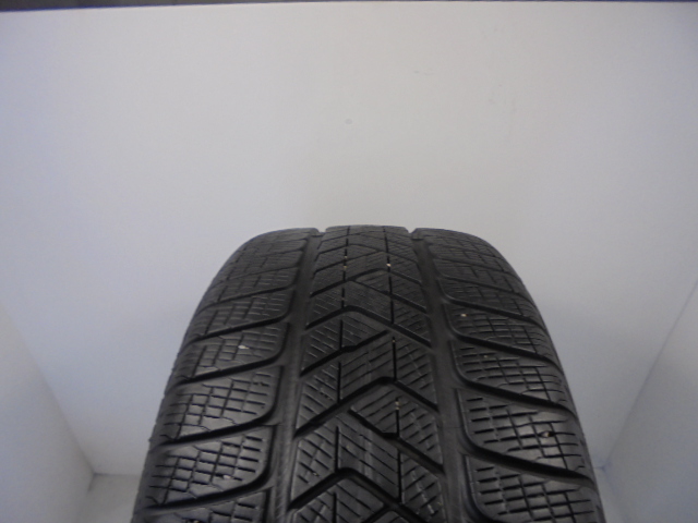 Pirelli Scorpion Winter guma
