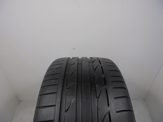 Bridgestone S001 RSC guma