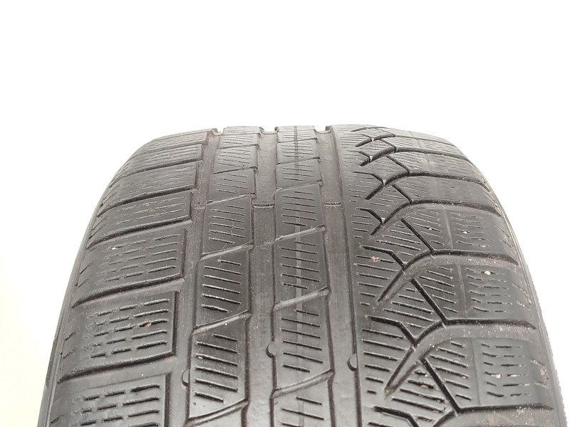 Pirelli Pzero Winter guma